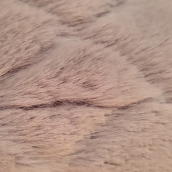 Carmen Marc Valvo Taupe Quilted Vest xs/s - Picture 7 of 7